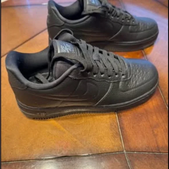 Nike Air Force 1 Men's Black Shoes - Weatherproof style - Picture 3 of 6